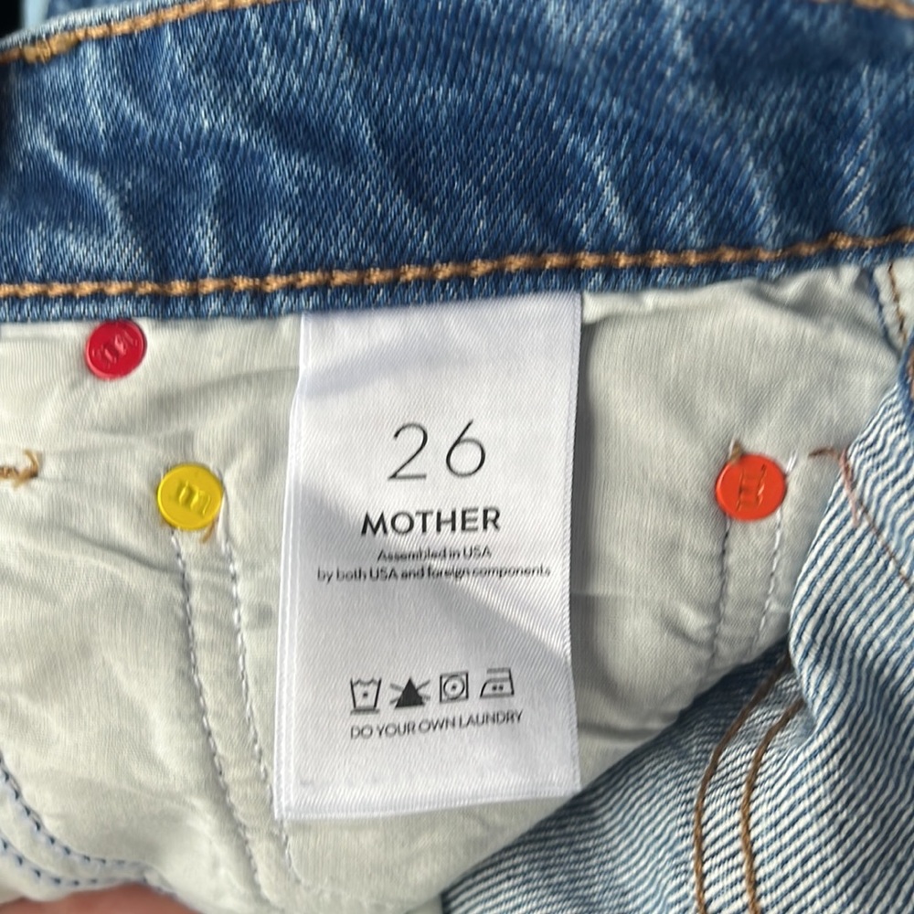 Mother Denim SNACKS High Waisted Twizzy
Skimp Jeans Size 26 NWOT - Picture 6 of 9